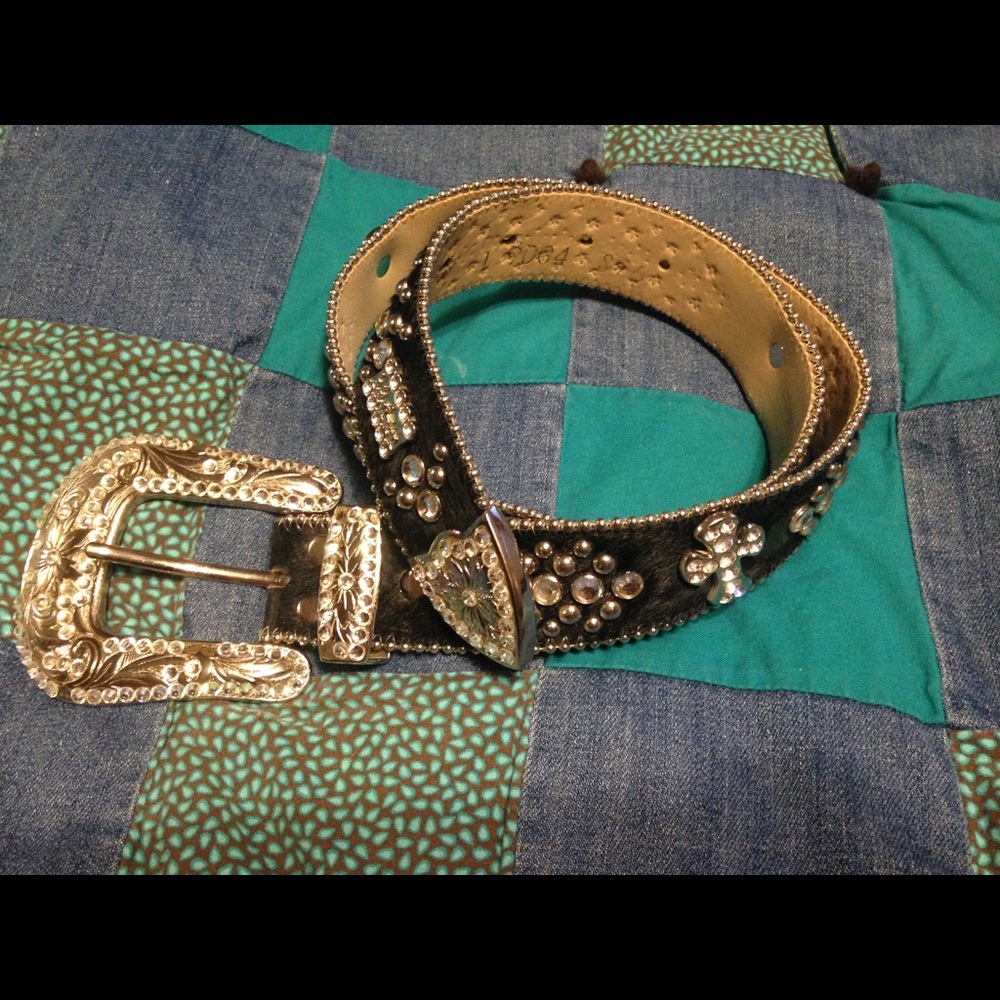 Large hair on BB simon belt